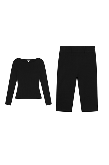 black long sleeve tshirt and capri